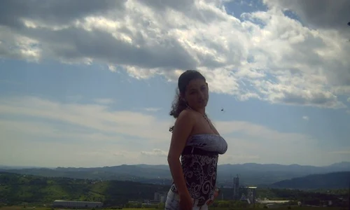 Roxana Vancea, în vremea liceului (Foto: impactingorj com) jpeg