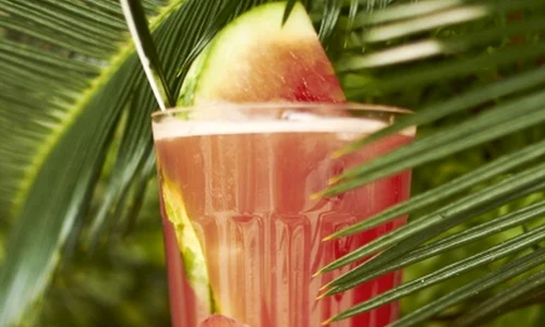 Cocktail cu rom si pepene verde jpeg