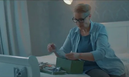 Whats Up mama sa Iarta ma mama jpeg