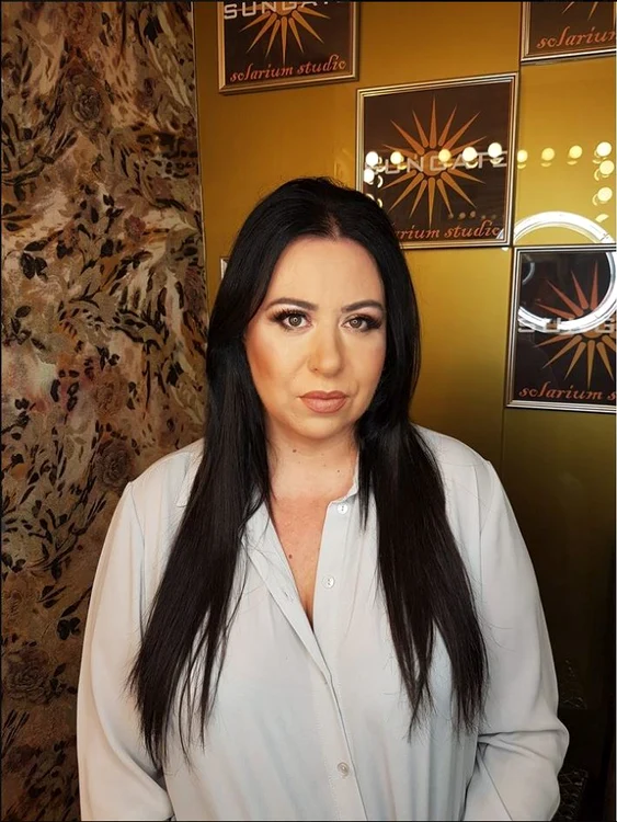 Solista a apelat la serviciile medicului estetician Iancu Morad