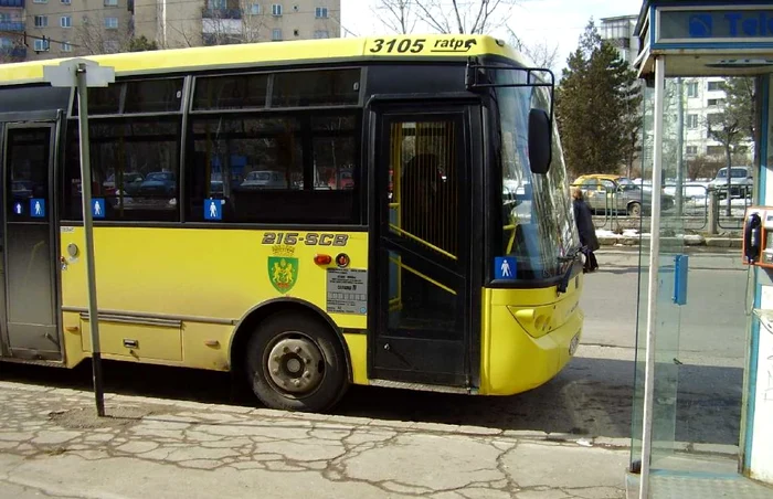 Autobuzul a fost furat din staţie. FOTO: autobuz. FOTO: www.ratph.ro/
