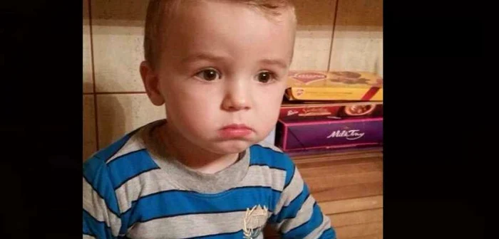 Cei care pot da detalii care să ducă la găsirea copilului sunt rugaţi să apeleze la 112.
