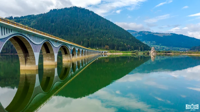 Viaductul de la Poiana Largului FOTO Zig Zag prin Romania