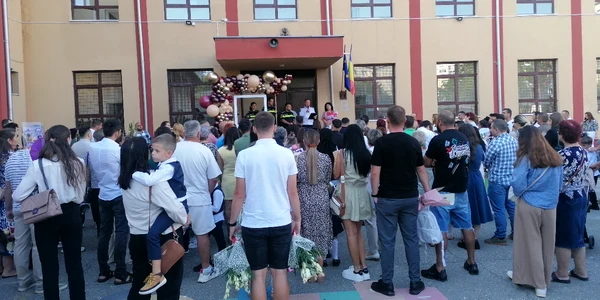 Nou an școlar a început cu multe emoții pentru elevii din Slatina