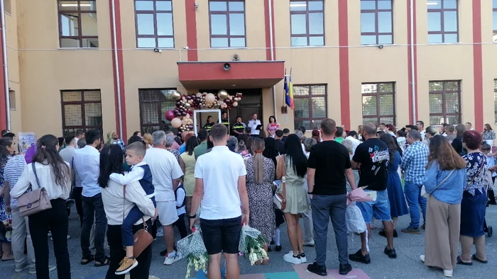 Festivitatea de deschidere la Școala „Eugen Ionescu” din Slatina. FOTO: Alina Mitran