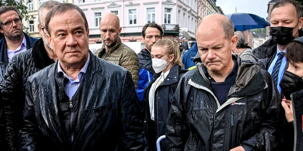 Olaf Schol Armin Laschet FOTO EPA