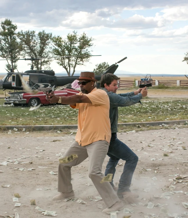 Denzel Washington şi Mark Wahlberg, doi pistolari care împuşcă banii pentru box office   FOTO InterCom Film