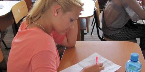 Elevii îşi testează cunoștințele de limbă străină