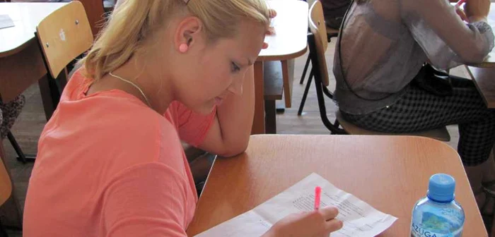 Elevii îşi testează cunoștințele de limbă străină