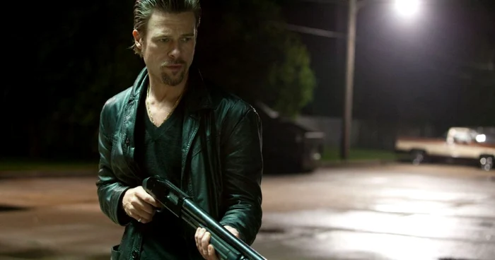 Brad Pitt, în rolul unui asasin plătit, în "Killing Them Softly"