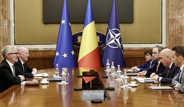 Întâlnirea premierului Ilie Bolojan cu o delegație a agenției de rating Moody’s foto Guvernul României png