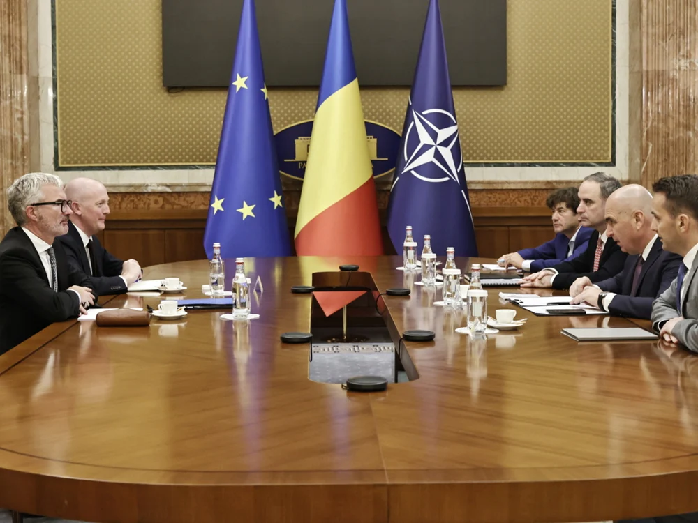 Agenda ședinței Guvernului Bolojan din 2 octombrie: proiecte de acte normative pentru apărare, infrastructură și mediu