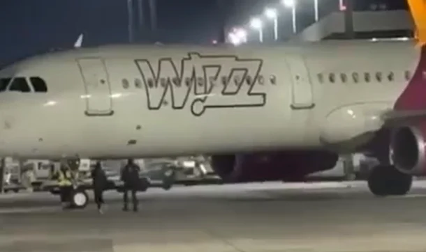 Precedent periculos creat de doi pasageri români: britanicii fug și ei pe pistă aeroportului din Koln