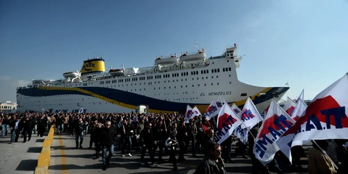 marinari grecia reuters