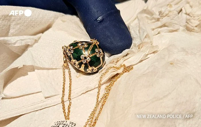 Oul Faberge a fost recuperat după șase zile. Foto: AFP
