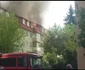 Mansarda unui bloc din Ostroveni - Râmnicu Vâlcea în flăcări Foto captură video