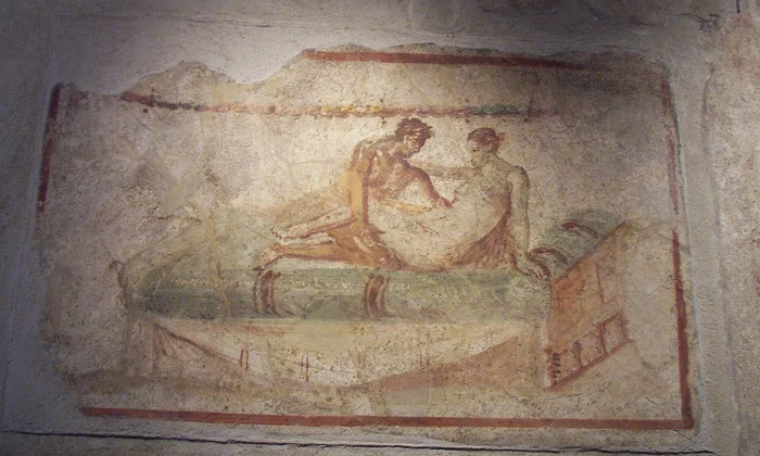 Frescă erotică romană antică dintr-un bordel din Pompeii