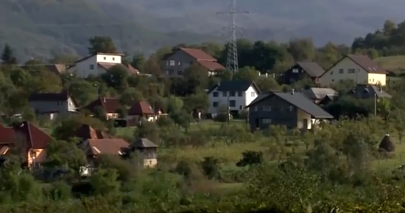 
    Orășenii mutați la țară vor doar liniște și aer curatFoto: captură digi24.ro  