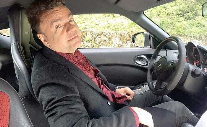Adrian Enache a încălcat codul rutier în videoclip
