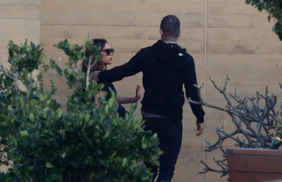 David si Victoria Beckham s-au certat la intrarea in restaurantFOTO: Profimedia