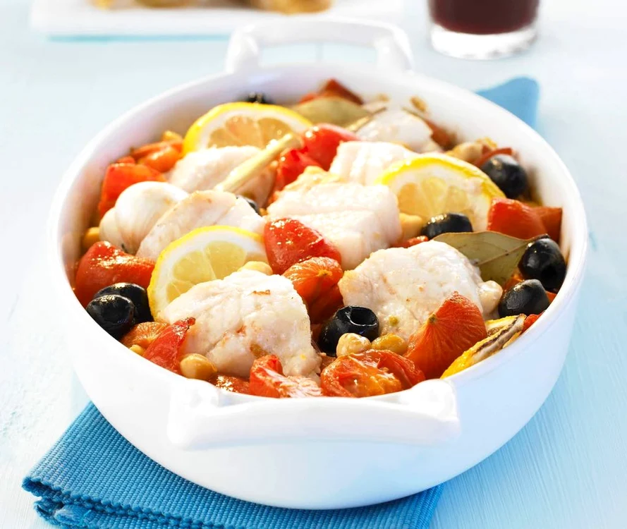 
    Salată de cod cu alune  