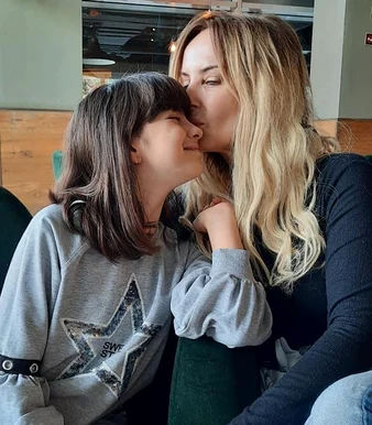 Daniela Gyorfi și fiica ei, Maria