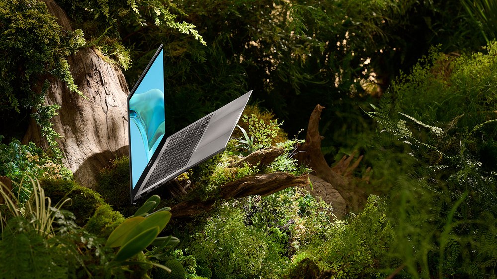 Promoții surpriză Back to School pentru laptopurile ASUS și ROG