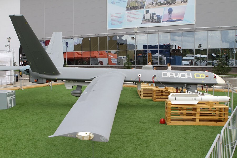 Ucrainenii au doborât drona grea Orion, capabilă să transporte rachete de croazieră, cu ajutorul unei drone interceptoare