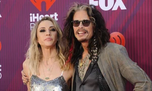 iubita lui steven tyler jpeg