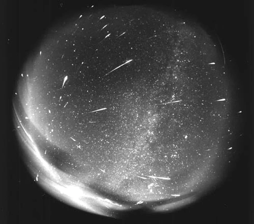 O expunere de patru ore, în luna noiembrie 1998, a astronomului Juraj Toth. FOTO astro-urseanu.ro