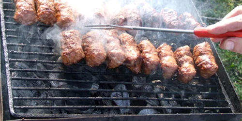 Bacau: Grătarele au sfârâit la foc continuu în acest weekend