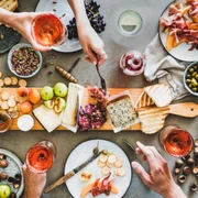 gustari vara mancare istock jpg