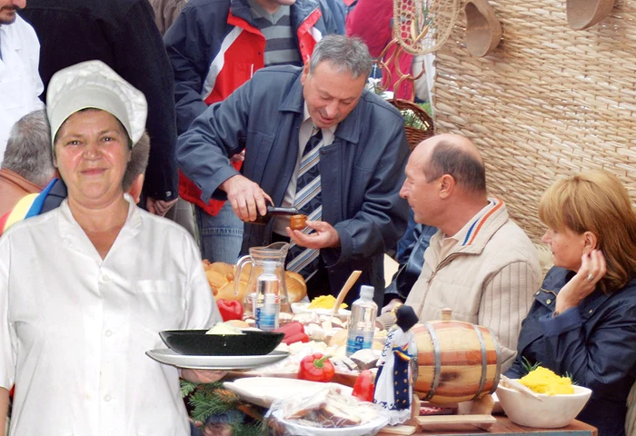 «Hanul Domnesc» din Târgu-Jiu este unul dintre restaurantele preferate ale preşedintelui
