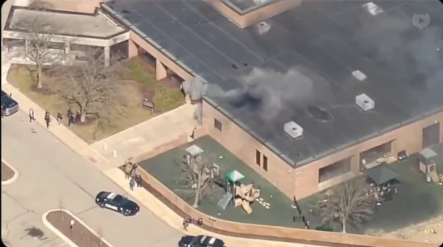 Atac la o sinagogă din Michigan, SUA. Suspectul, ucis de agenții de securitate după ce a intrat cu un camion în Temple Israel