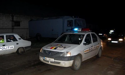 Poliţiştii continuă cercetările (Foto arhivă)