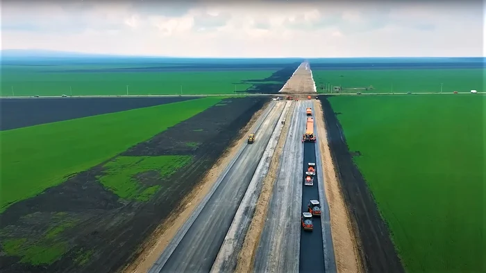 Lucrări pe tronsonul trei al Autostrăzii Buzău - Focșani, Foto: Facebook CNAIR