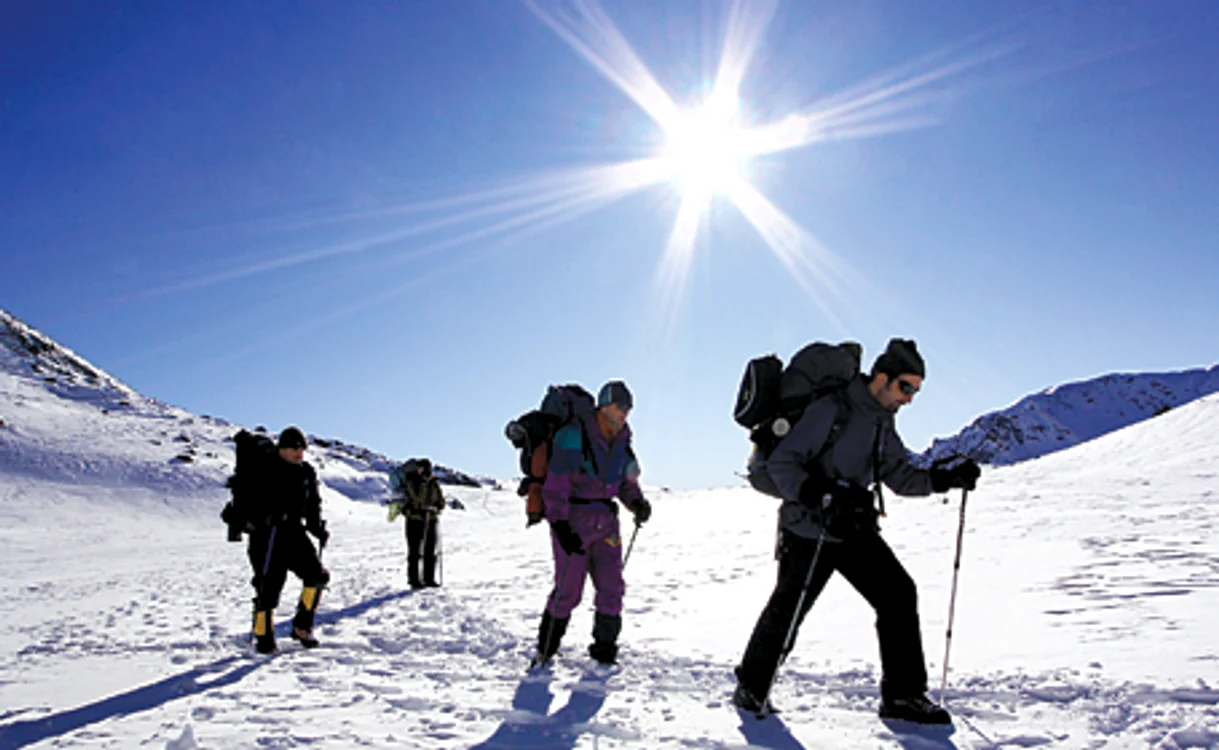Alpinistul Coco Galescu (stânga) a participat la cautari