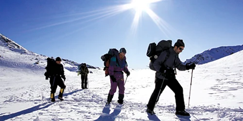 Alpinistul Coco Galescu (stânga) a participat la cautari