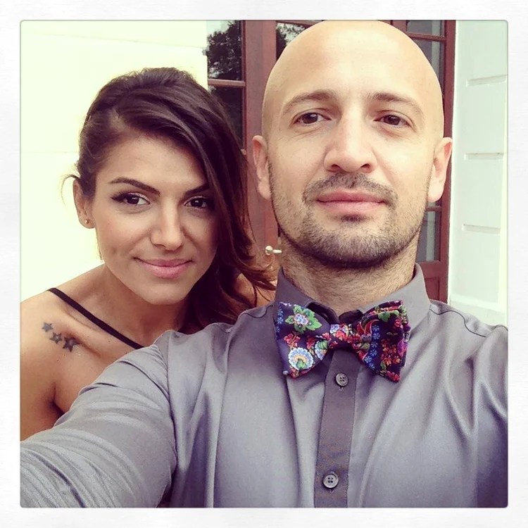 Ale Blake și Sasha Lopez formează un cuplu de patru ani. Cei doi s-au căsătorit după numai câteva luni de când s-au cuplat