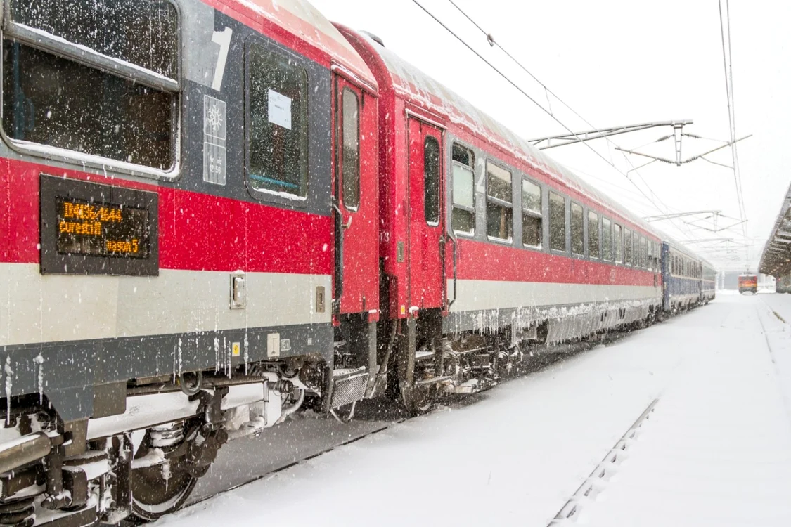 Trenul circula pe ruta Vatra Dornei – București/FOTO: Shutterstock