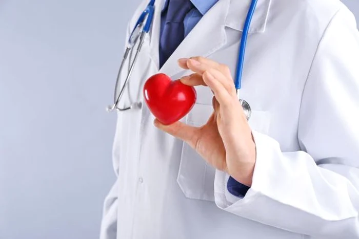 Un cardiolog dezvăluie care sunt cele cinci lucruri de făcut înainte de culcare pentru a ajuta la scăderea tensiunii arteriale
