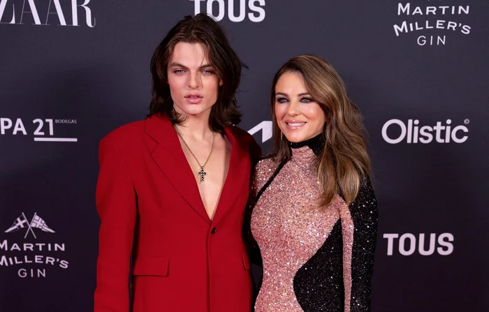 Elizabeth Hurley si fiul Damian Foto Profimedia (4) jpg