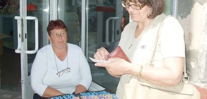 Băimărenii îşi caută norocul cu bani puţini