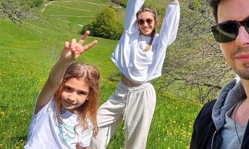 Keo, 3 săptămâni cu familia în Grecia
