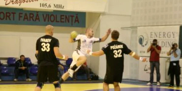 Reşiţa: Vicecampioana României U.C.M Reşiţa a debutat cu o victorie categorică în Cupa E.H.F
