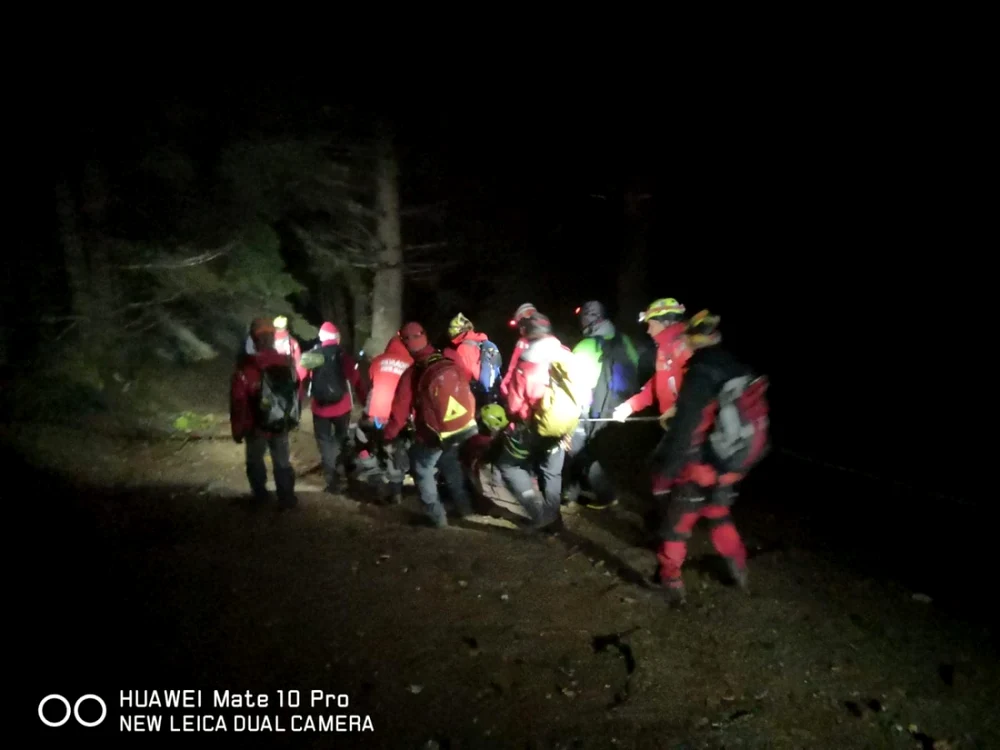 Bărbat căzut pe munte de la 40 de metri FOTO Serviciul Public Judeţean Salvamont Braşov