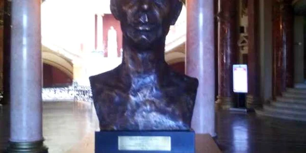 bust Mihai Bredniceanu