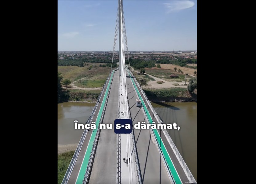 Un consilier local avertizează că podul de 165 de milioane de lei construit în Arad, care nu a fost recepţionat, riscă se prăbușească: „A început să se clatine”