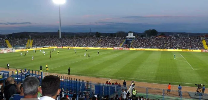 Stadionul municipal din Turnu Severin FOTO Alexandra Georgescu