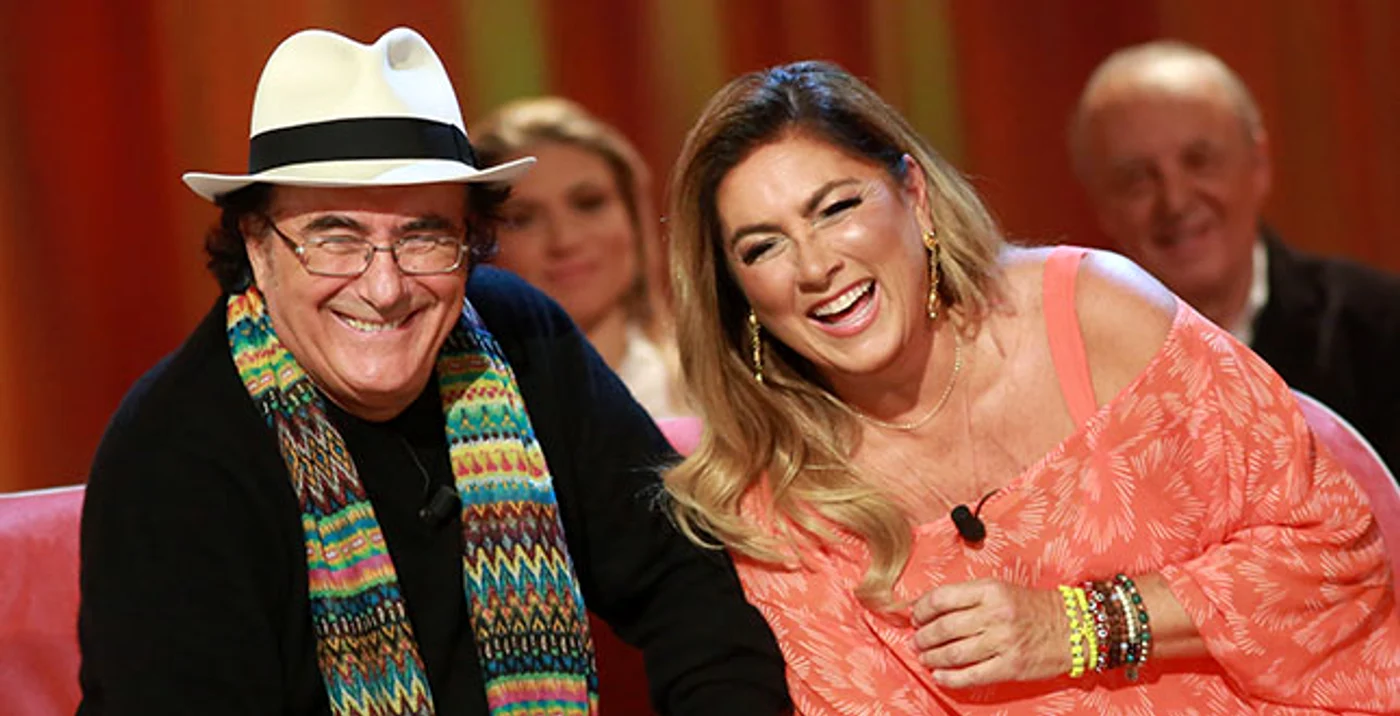 
    Nu mai e îndoială că sunt împreună pe scenă şi în viaţă, după cum s-au comportat într-un show la Romina Power şi Al Bano, show la Canale 5Foto: captură video  